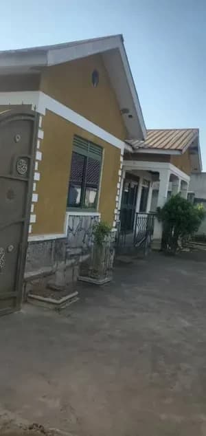 2 Bedroom Bungalow - Kasangati